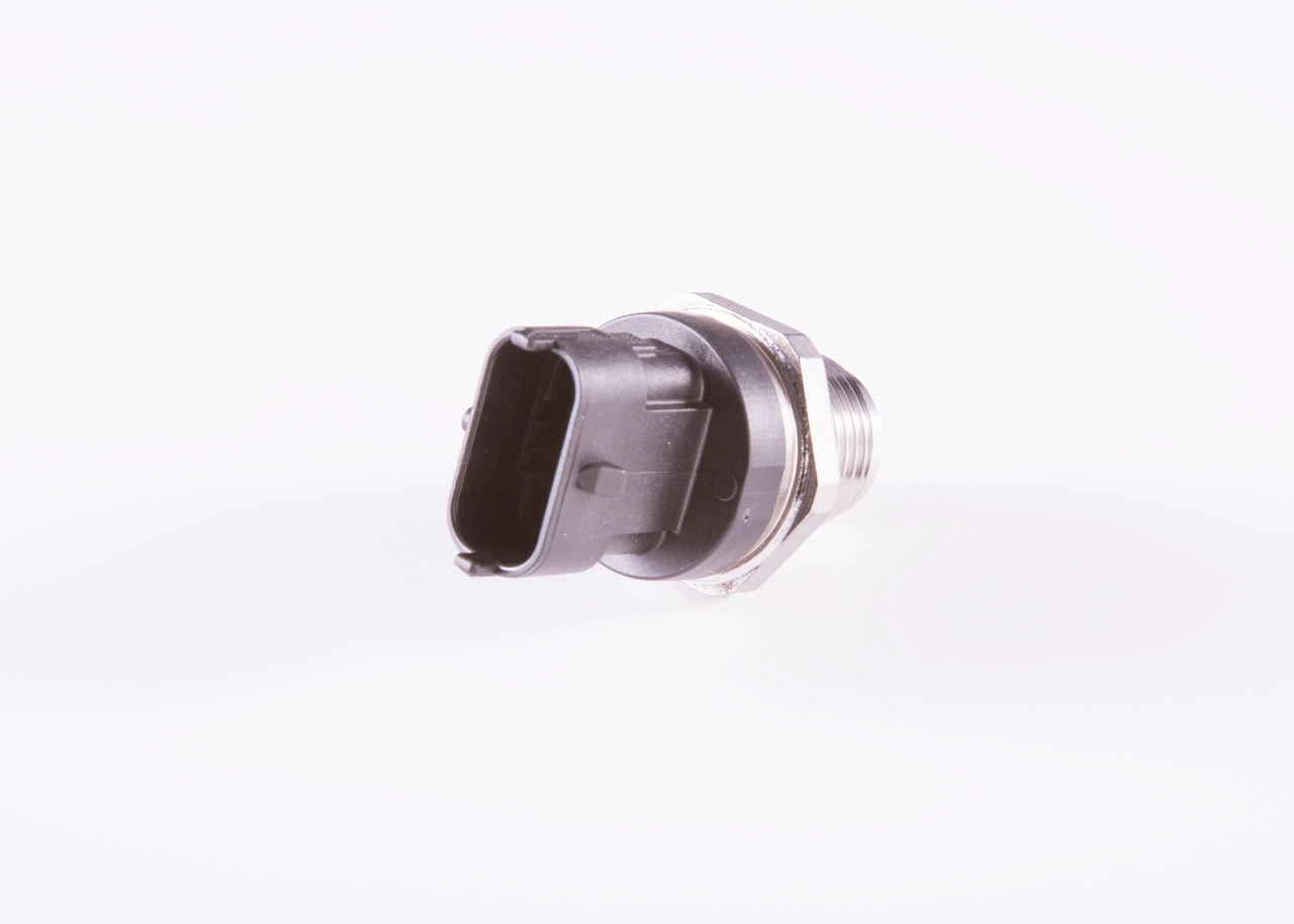 0 281 002 930 датчик давления топлива cr/rdd4/2000/ks BOSCH 0 281 002 930