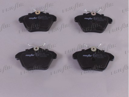 Комплект тормозных колодок дисковый тормоз FRIGAIR PD13.502