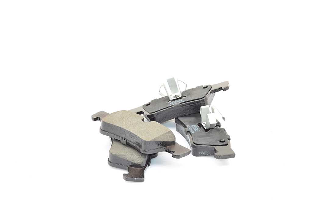 Комплект тормозных колодок дисковый тормоз BSG BSG 60-200-056