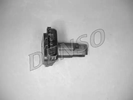 Расходомер воздуха DENSO DMA-0114