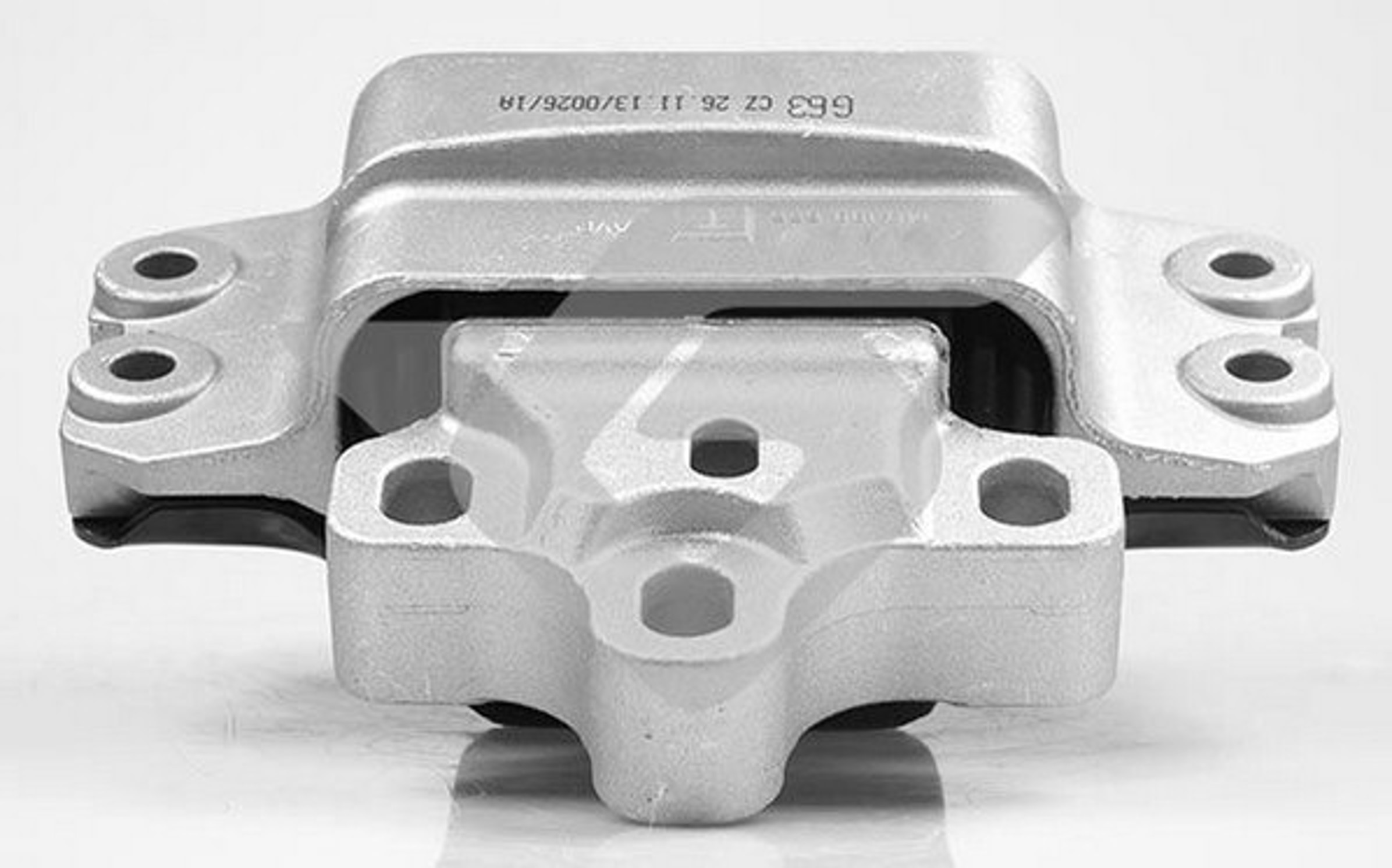 Опора кпп HUTCHINSON 594405