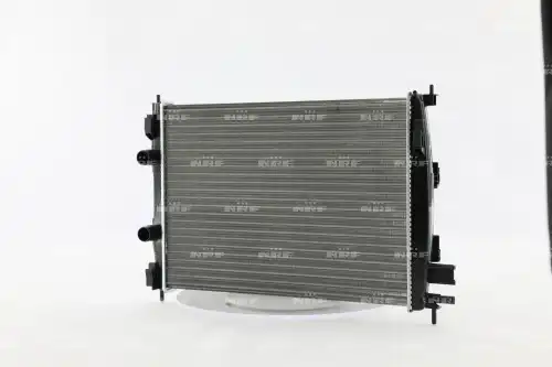 Радиатор системы охлаждения nissan qashqai 1.5d 07- NRF 53756A