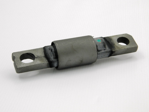 Сайлентблок nissan qashqai j10f 06- serena c25 05- x-trail t31 07- /front to front lower control NTY ZTP-NS-057A
