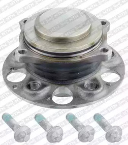 Комплект подшипника ступицы колеса SNR R151.60