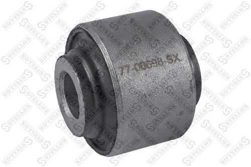 Сайлентблок тяги стабилизатора переднего STELLOX 77-00698-SX